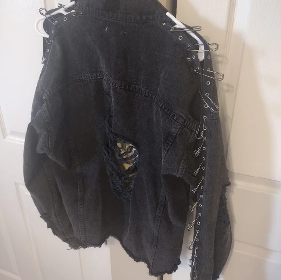 Carmar Audrey Safety Pin Sleeve Shredded Black Denim Jacket - Picture 10 of 10